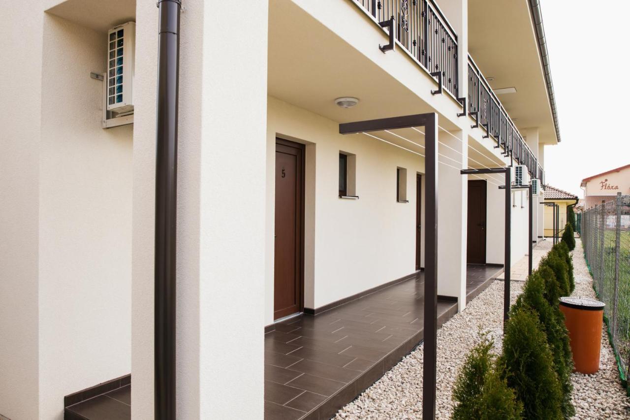 Jazmin Apartmany Velky Meder Ngoại thất bức ảnh