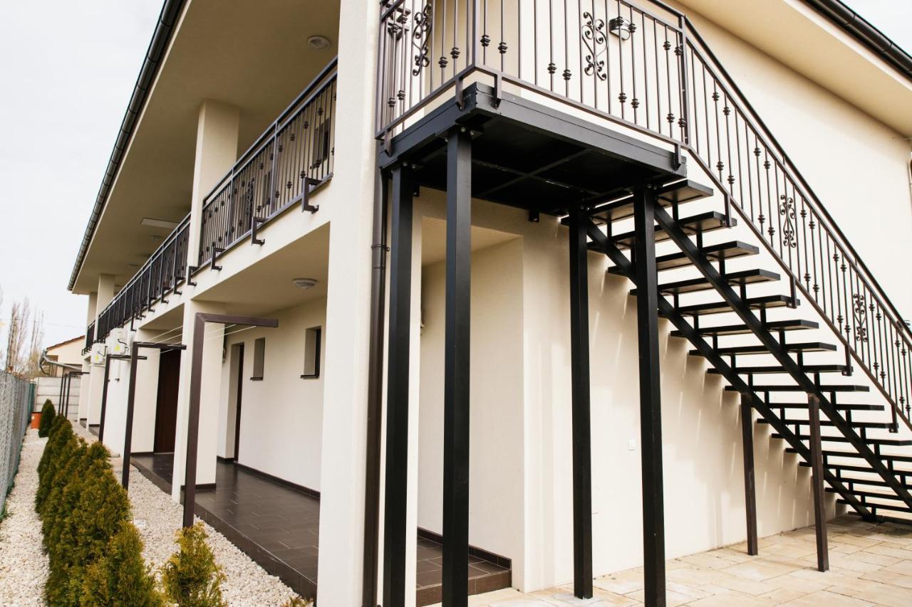 Jazmin Apartmany Velky Meder Ngoại thất bức ảnh
